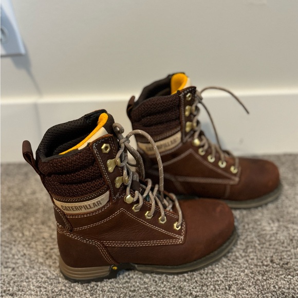 Caterpillar Women’s clover 8” ST CSA Safety boot - Picture 5 of 7